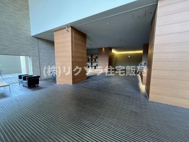 ブランズタワー香里園ロジュマンのエントランス|■物件内覧・資金計画相談・住宅ローン相談、リフォーム相談、お問合せ受付中■
※当日・翌日のご内覧、ご相談はお電話でのお問合せがスムーズです！