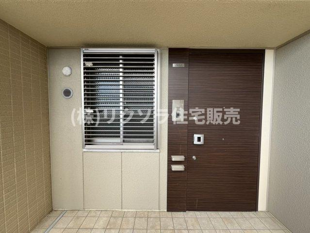 ブランズタワー香里園ロジュマンの玄関|■物件内覧・資金計画相談・住宅ローン相談、リフォーム相談、お問合せ受付中■
※当日・翌日のご内覧、ご相談はお電話でのお問合せがスムーズです！