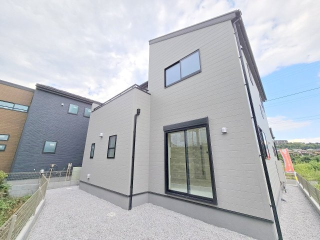 青梅市長淵３丁目　全７棟の外観