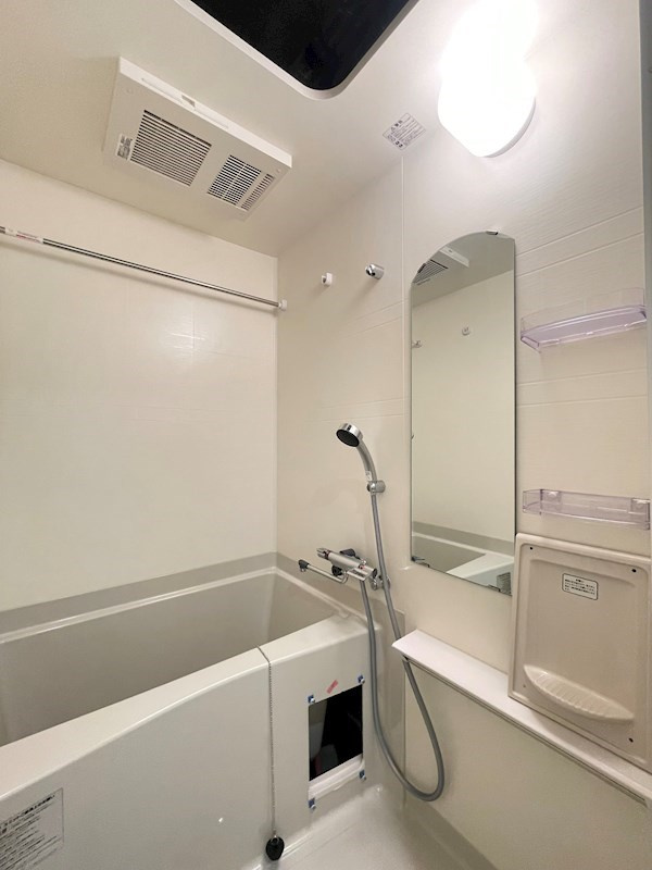 プレサンス三宮セントウエルの浴室