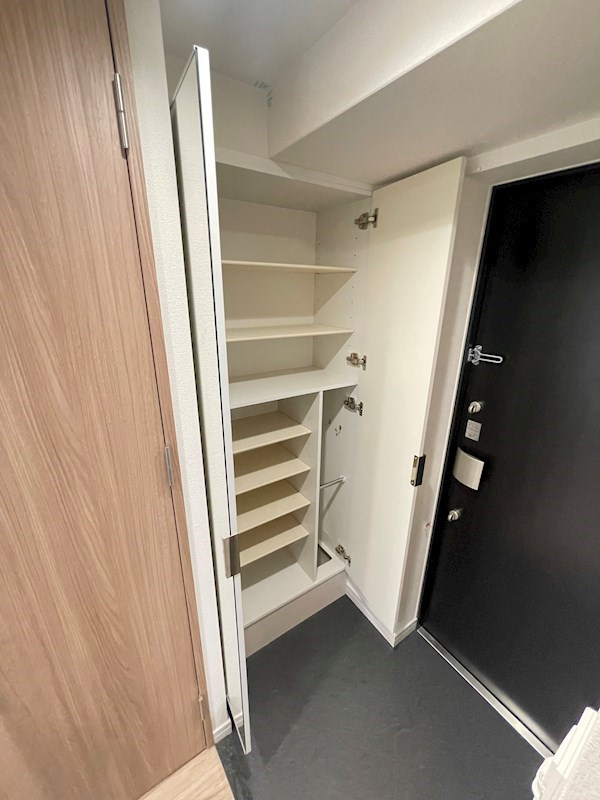 プレサンス三宮セントウエル