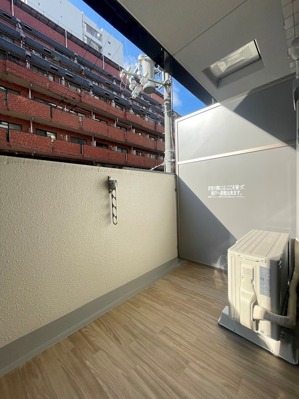 プレサンス三宮セントウエル