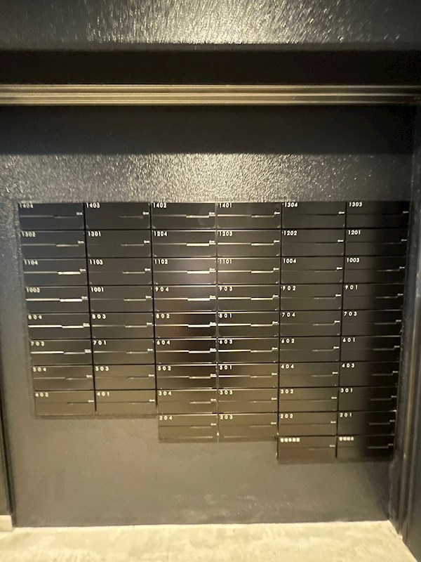 プレサンス三宮セントウエルの外観