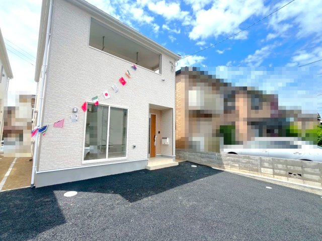 ◆JR奈良線「六地蔵」バス乗車４分◆並列２台駐車可能◆全居室収納◆クレイドルガーデン宇治市木幡第１の駐車場|駐車場