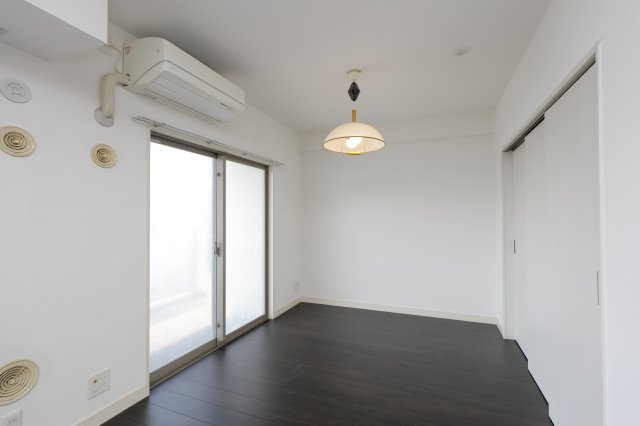 レーベンリヴァーレリバー・スイートの洋室