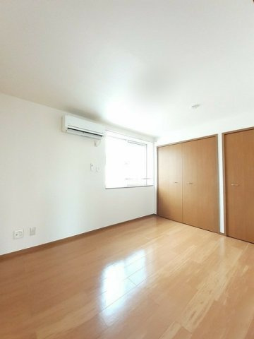 サンシティー国府Ｂの内装|明るい色調の室内です