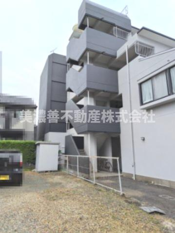 ６５５０１　岐阜市西荘1丁目事業用の外観