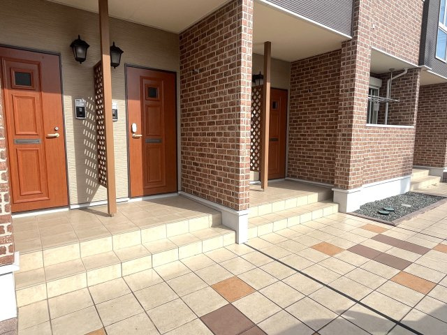 ゆいっと・グランデ　Ⅰのエントランス