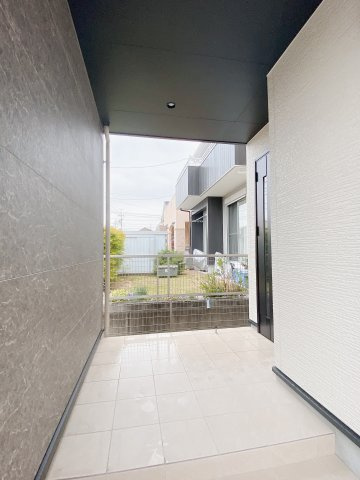 ハンダシハナゾノチョウヨンチョウメの玄関