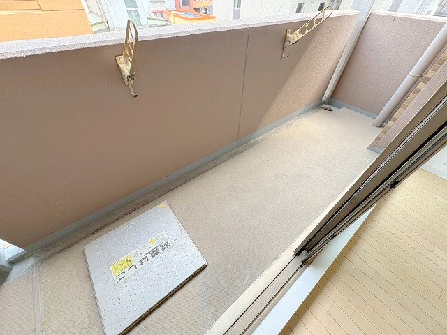 CITY SPIRE十三東のバルコニー