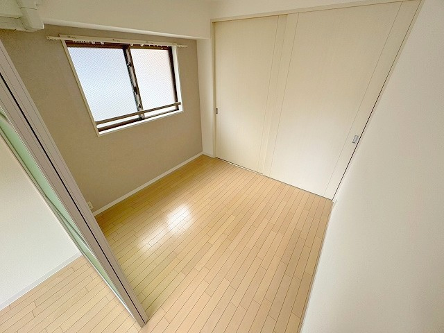 CITY SPIRE十三東の洋室