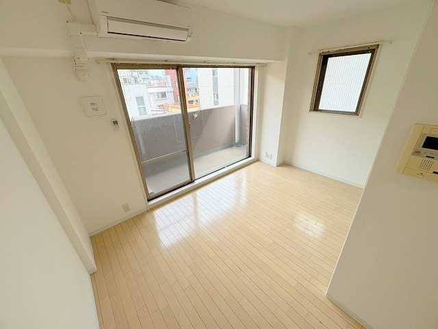 CITY SPIRE十三東の居間・リビング