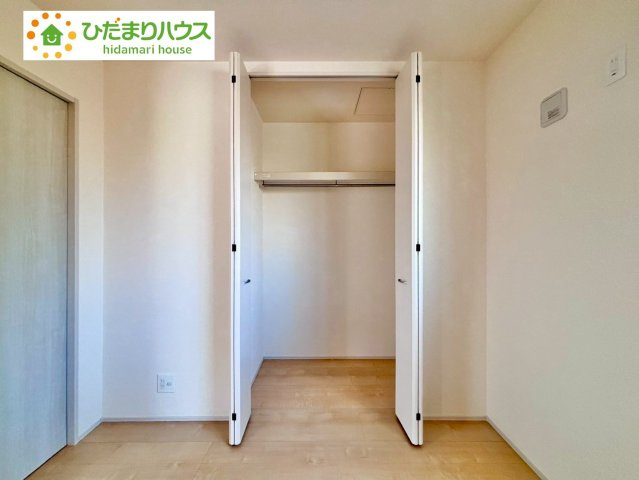 野田市親野井　新築戸建　2号棟の収納|お子様グッズを片付けるのにも、困りませんね！					
