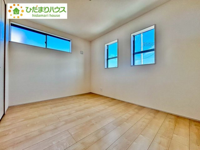 野田市親野井　新築戸建　2号棟の子供部屋|お掃除しやすく、清潔感を保てるのでダニも発生しにくいフローリング♪							
