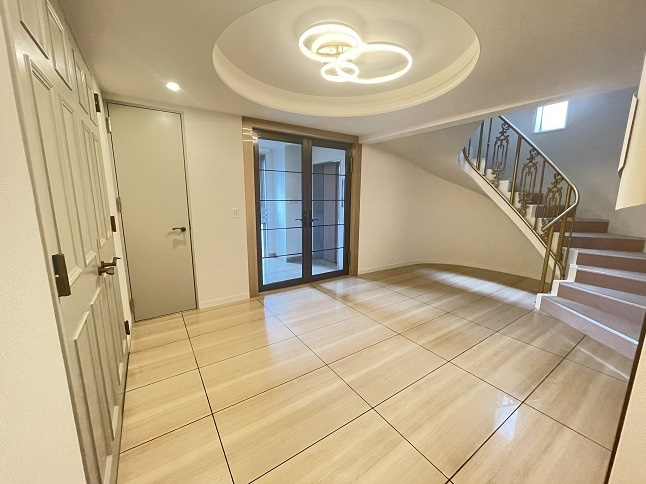 千代田区三番町の賃貸マンションのその他|玄関