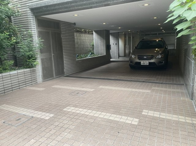 千代田区三番町の賃貸マンションのその他|駐車場