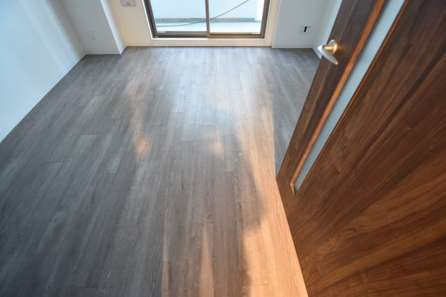 フォーリアライズ難波シエロの洋室