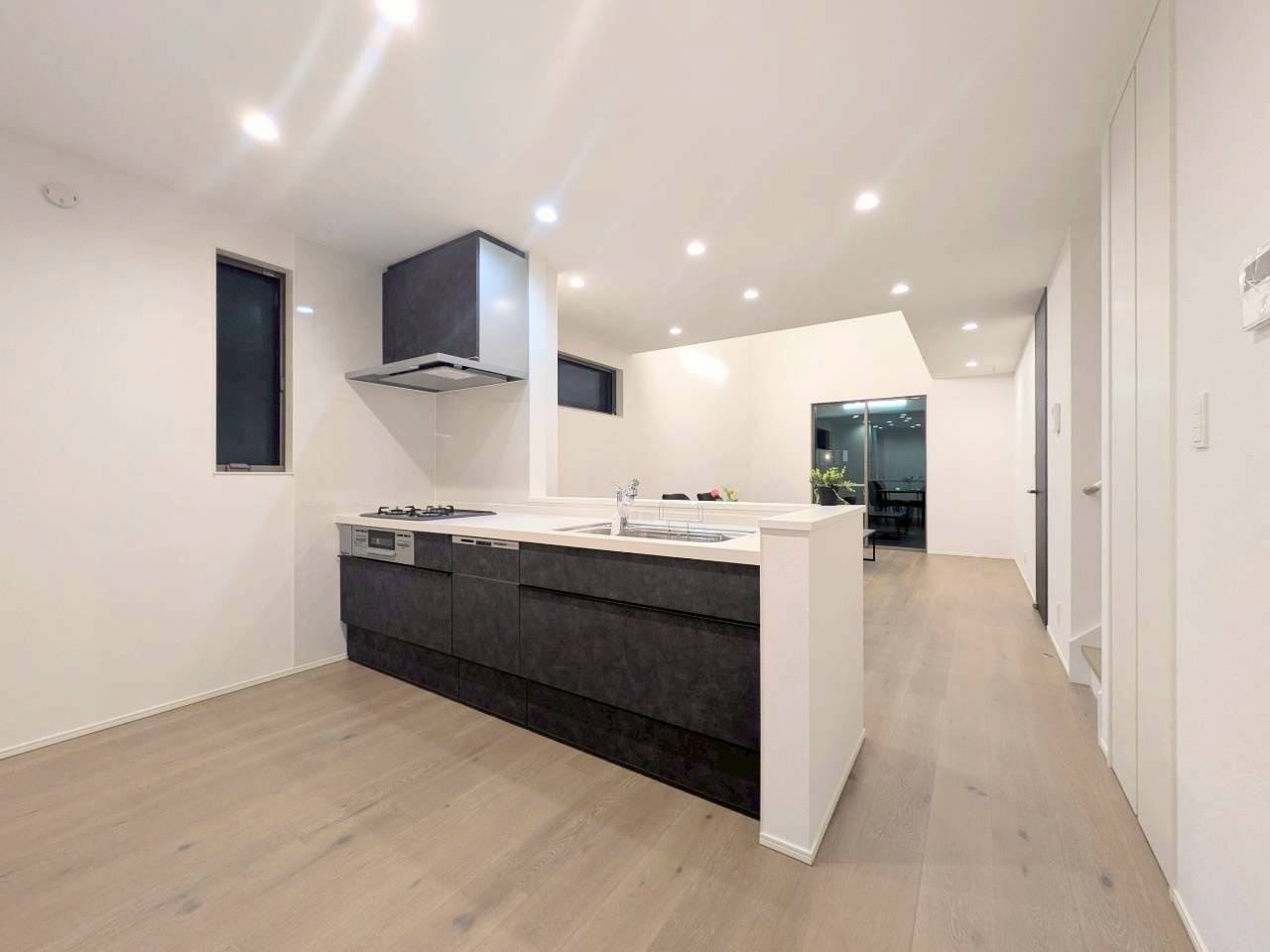 葵区羽鳥４丁目　新築一戸建て　全３棟　2号棟の洋室|2025/8/17撮影