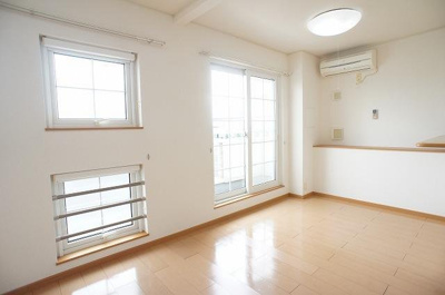 【居間・リビング】 | ブリアンハイムＣ | 使いやすい居間です