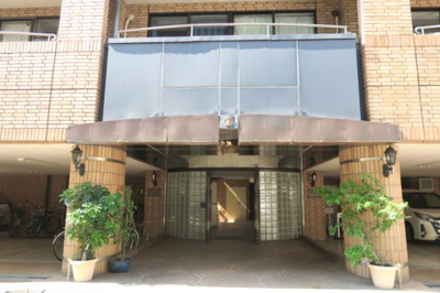 【外観】 | レジデンスミヤタ | おしゃれな外観です
蔵前の賃貸物件。
「レジデンスミヤタ」のことなら(株)メイワ・エステートへ