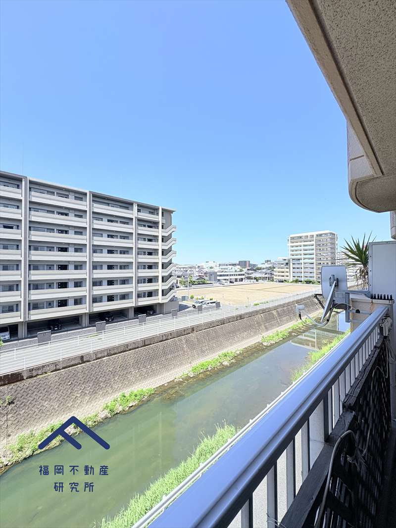 新栄アンピール板付の展望