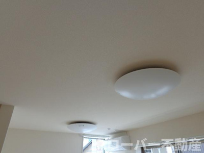 【設備】 | トライアングル | 照明