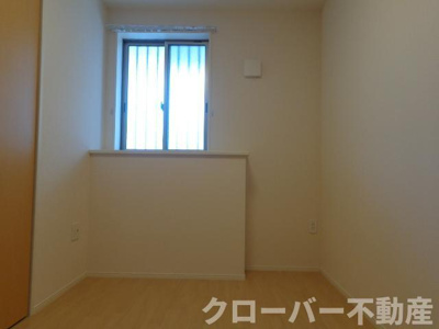 【内装】 | トライアングル | 洋室