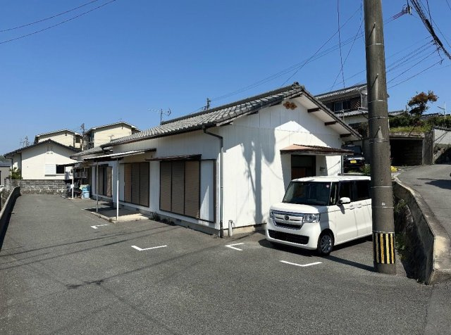 【外観】 | 白銀貸家 | 閑静な住宅街に位置する物件です！