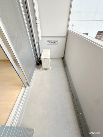 アーデン堺筋本町　仲介手数料無料のバルコニー