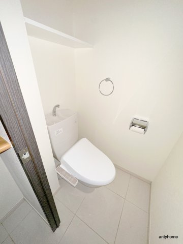 アーデン堺筋本町　仲介手数料無料のトイレ