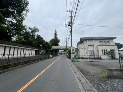 【前面道路含む現地写真】 | 北本市中央1-120　土地更地