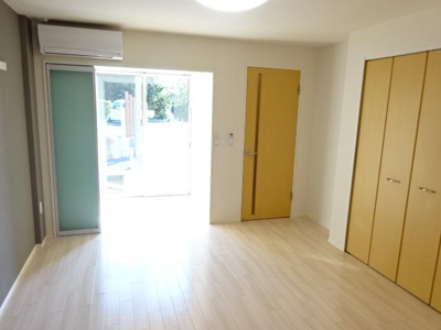 【内装】 | フォーレスト　ガーデン | 洋室