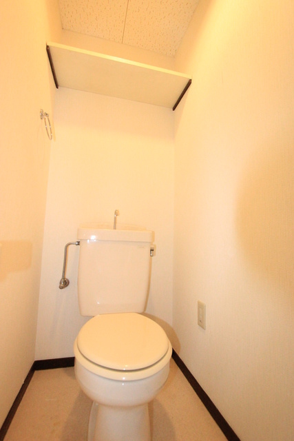 コーポメルベーユのトイレ