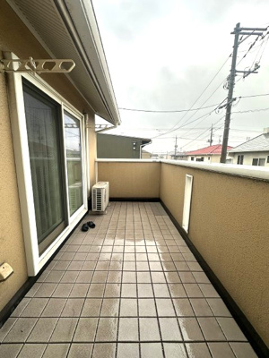 【バルコニー】 | 連島中央　売家 | 陽当たりの良いバルコニー