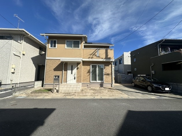 連島中央　売家の外観|南側6ｍ道路で陽当り良し、駐車も楽々