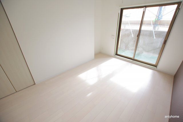 Luxe難波西3　仲介手数料無料の寝室