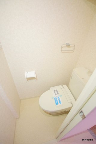 Luxe難波西3　仲介手数料無料のトイレ