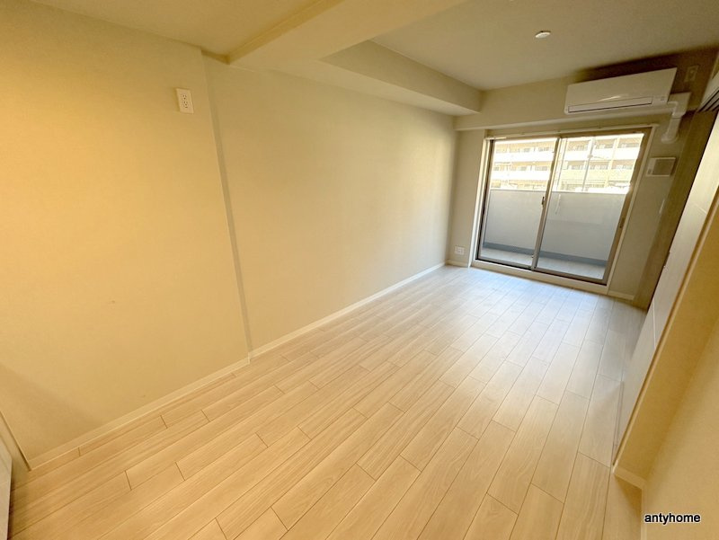 エスグランデ難波グランツ　仲介手数料無料の寝室