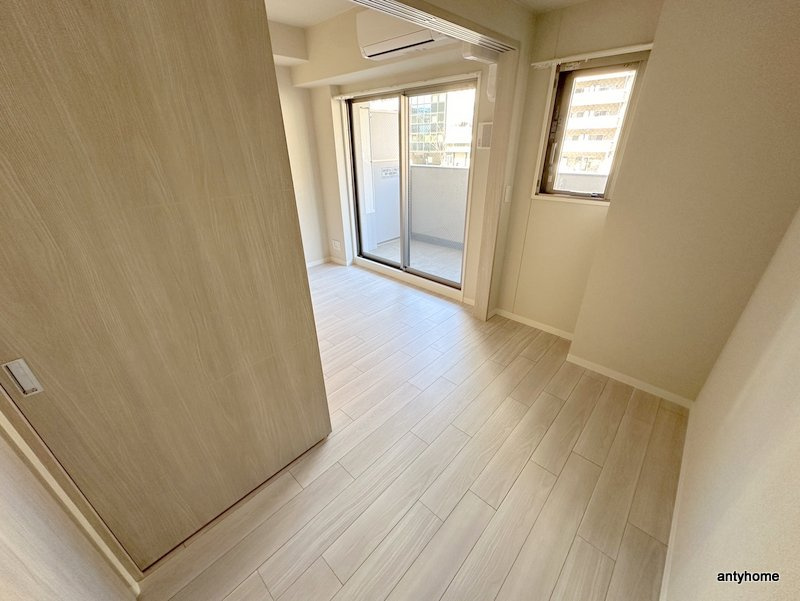 エスグランデ難波グランツ　仲介手数料無料の寝室