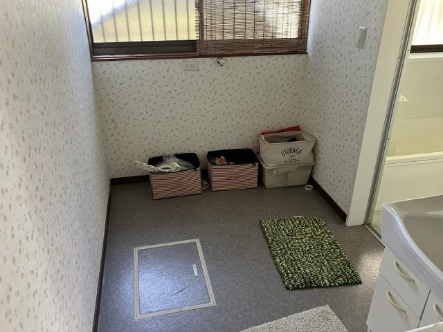 各務原市蘇原清住町４丁目の独立洗面台