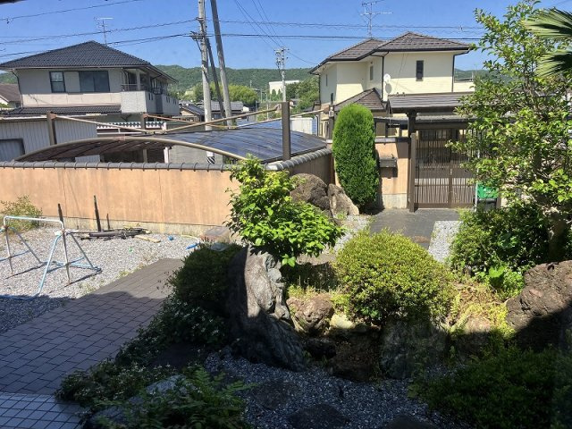 各務原市蘇原清住町４丁目の庭