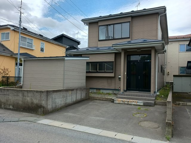 【中古住宅】八戸市長者２の外観