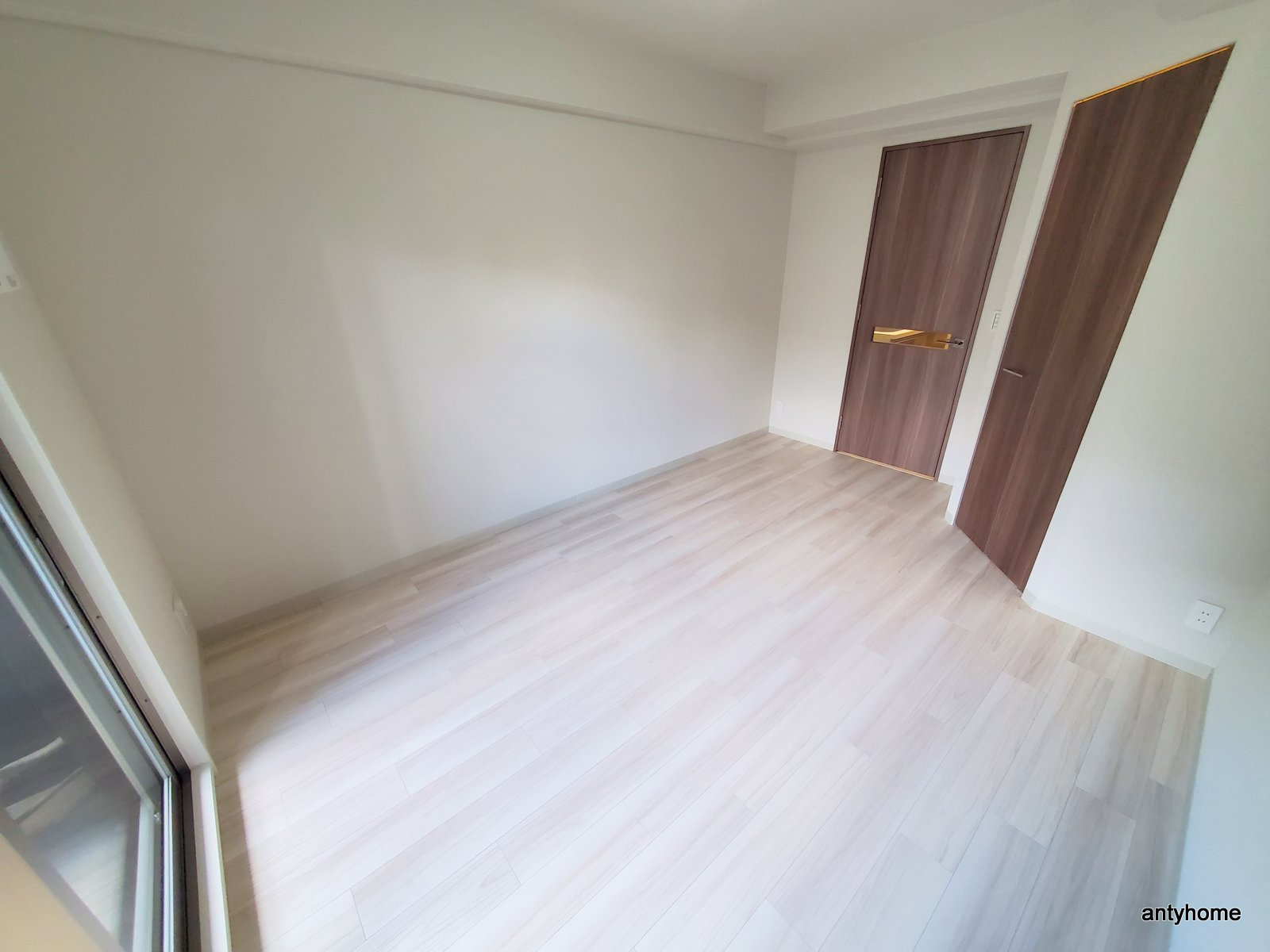 ミラージュパレス難波幸町　仲介手数料無料の居間・リビング