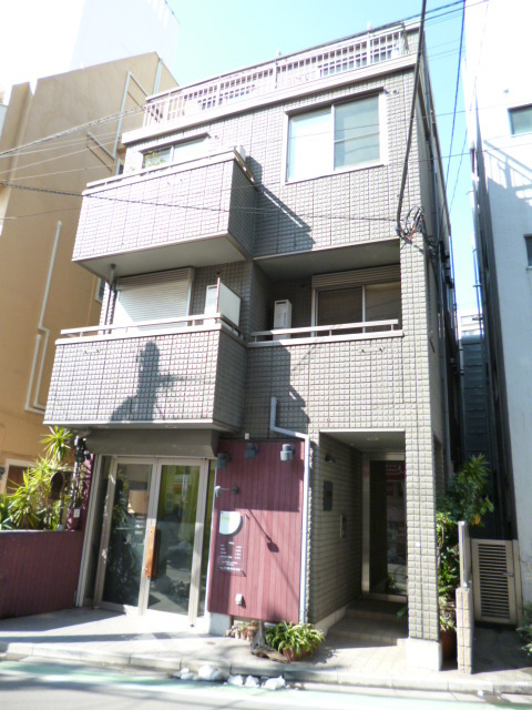 フラット・ミタニの外観|☆幡ヶ谷駅から２分の好立地☆