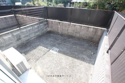 【庭】 | パルフェ三隈Ａ | 簡単な家庭菜園も楽しめるお庭です
パルフェ三隈A棟　101号室　平成20年9月4日