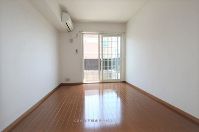 【居間・リビング】 | パルフェ三隈Ｃ | ゆったり過ごせるリビングです
パルフェ三隈C棟　103号室　2022/6/3撮影