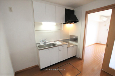【キッチン】 | パルフェ三隈Ｃ | コンパクトなキッチンで掃除もラクラク
パルフェ三隈C棟　103号室　2022/6/3撮影