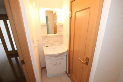 【洗面所】 | パルフェ三隈Ｃ | 忙しい朝には欠かせない洗面所です
パルフェ三隈C棟　103号室　2022/6/3撮影