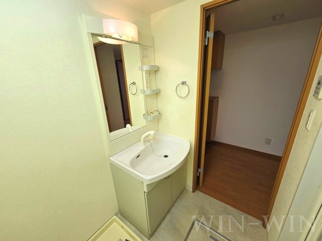 ルネスグランドール Ⅱの独立洗面台