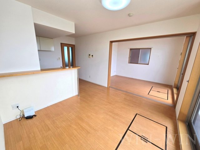 ルネスグランドール Ⅱの居間・リビング